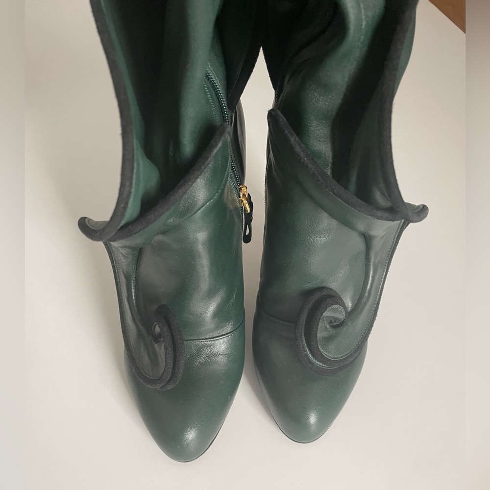Sergio Rossi over the knee Stretch soft Leather.